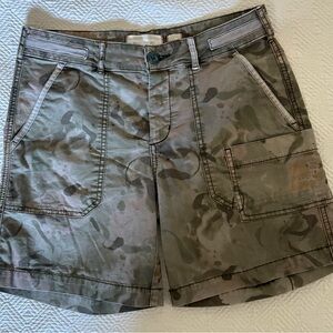 Anthropologie Hei Hei Green Cargo Shorts with Relaxed Fit